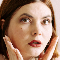 Кася Кустова