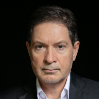 Игорь Нежданов