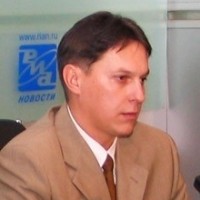 Юрий Захаров