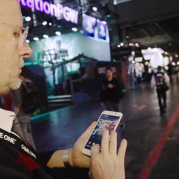 Парижские каникулы, смартфон и планшет из Европы